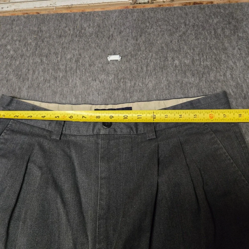 Vintage GAP Trousers Mens 36x32 Gray Pleated Cuffed Cotton Blend Pants Y2K
